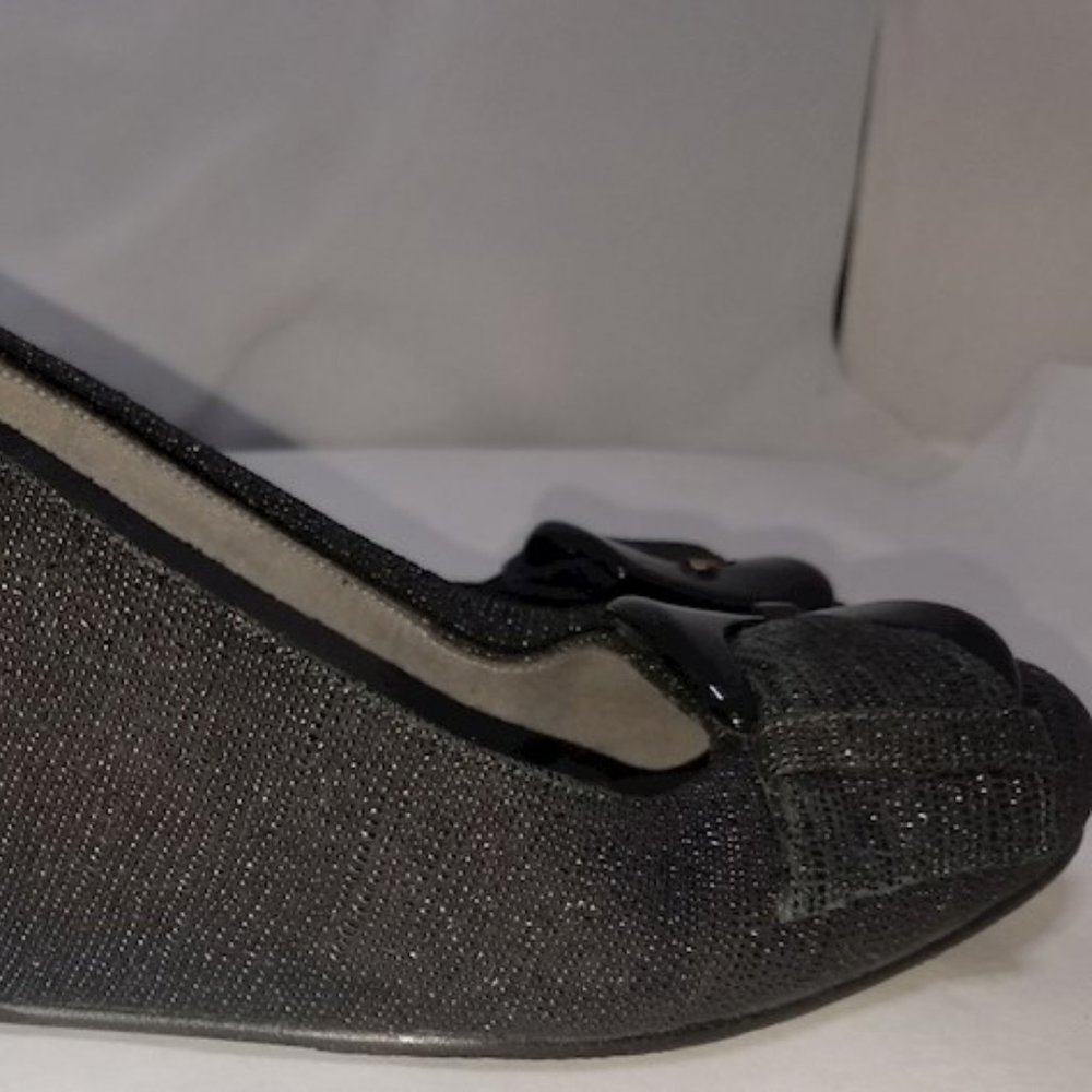 Stuart Weitzman Shoe - Black/Sparkle - Size 7